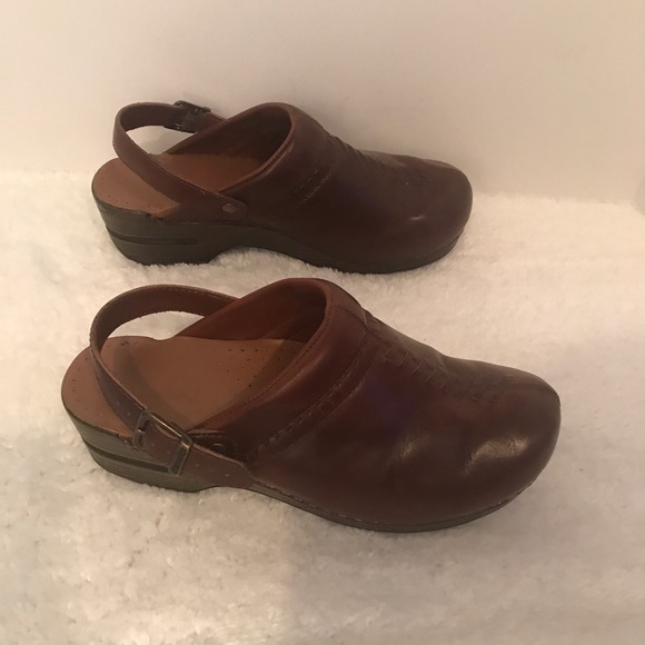 dansko slingback clogs